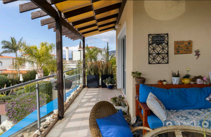 Image No.7-4 Bed House for sale