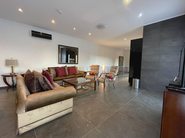 Image No.10-5 Bed House for sale