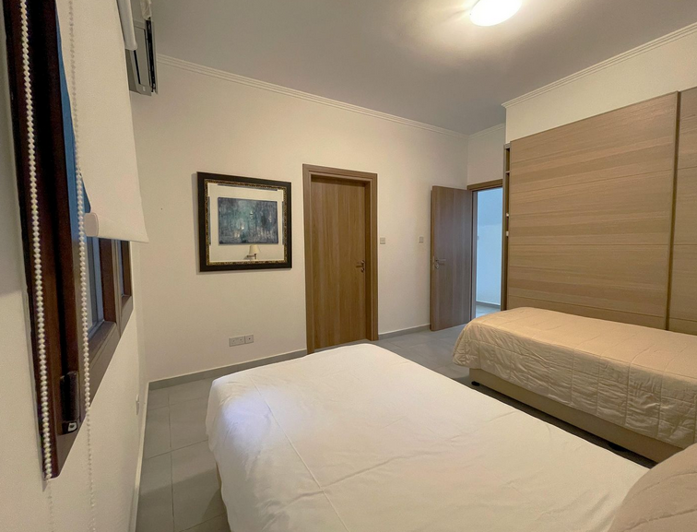 Image No.15-5 Bed House for sale