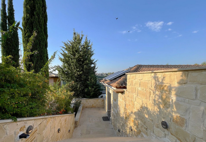 Image No.25-5 Bed House for sale