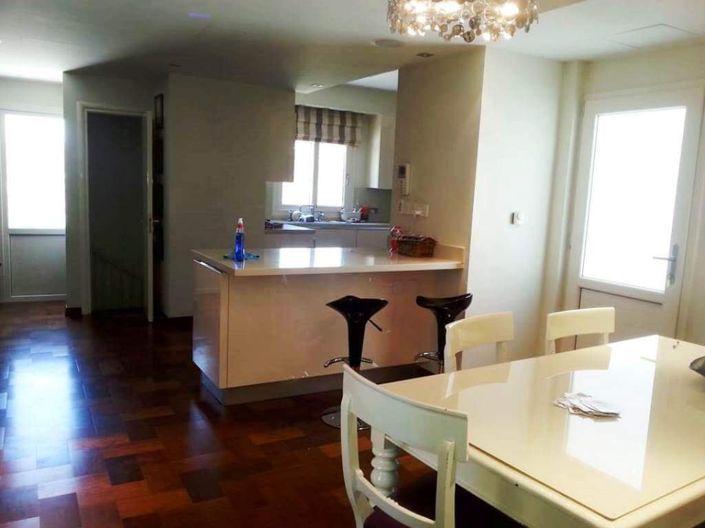 Image No.13-5 Bed House for sale