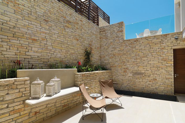 Image No.3-2 Bed House for sale