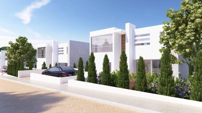 Image No.10-3 Bed House for sale