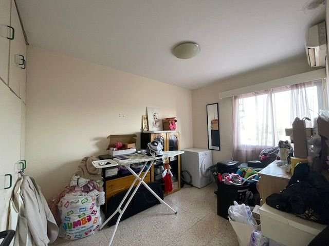 Image No.9-2 Bed House for sale