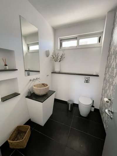 Image No.37-5 Bed Property for sale