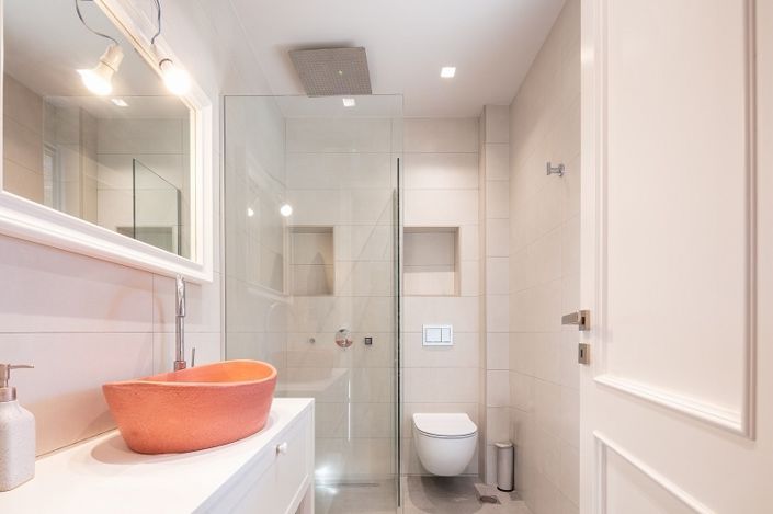 Image No.18-5 Bed House for sale