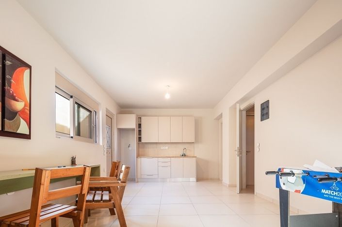 Image No.20-5 Bed House for sale
