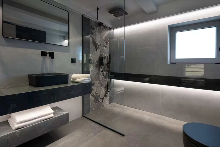 Image No.17-3 Bed House for sale