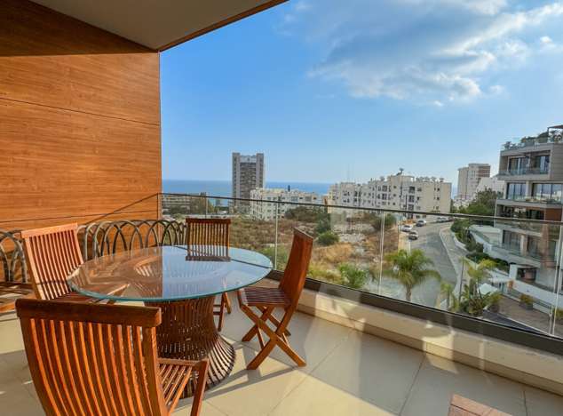 Image No.18-3 Bed Apartment for sale