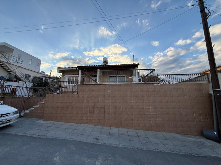 Image No.2-Propriété de 5 chambres à vendre à Larnaca