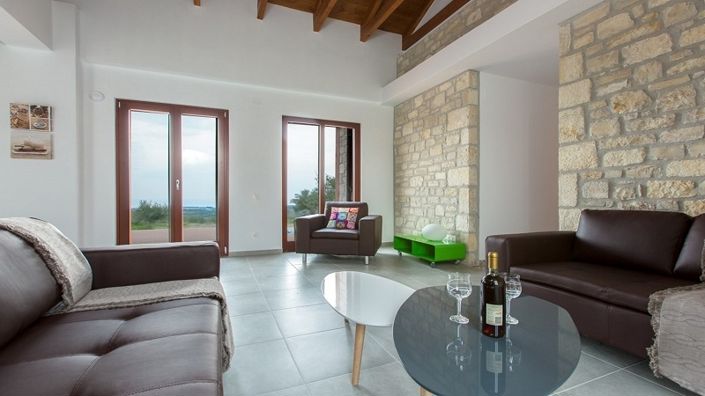 Image No.7-4 Bed Property for sale