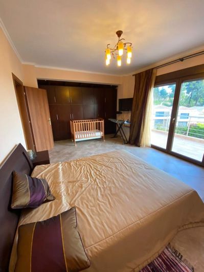 Image No.17-7 Bed House for sale
