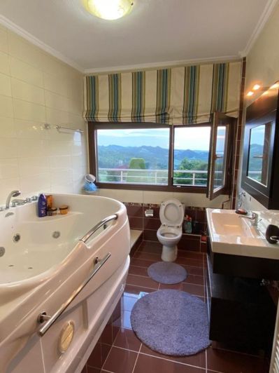 Image No.19-7 Bed House for sale