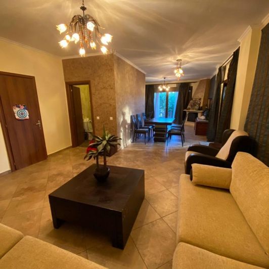 Image No.26-7 Bed House for sale