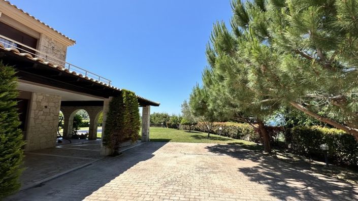 Image No.36-7 Bed House for sale