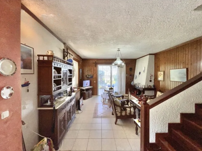 Image No.21-2 Bed House for sale