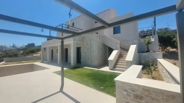 Image No.24-5 Bed House for sale