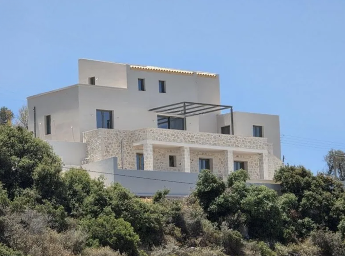Image No.26-5 Bed House for sale
