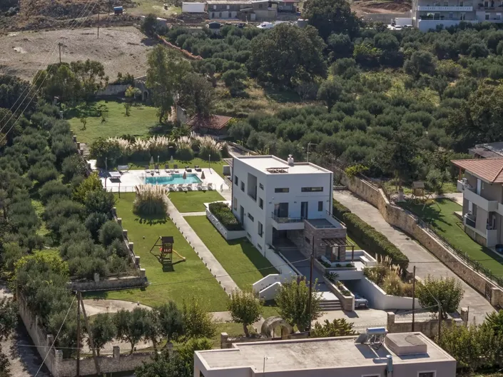 Image No.10-7 Bed House for sale