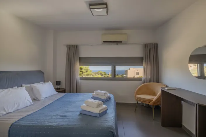 Image No.21-7 Bed House for sale