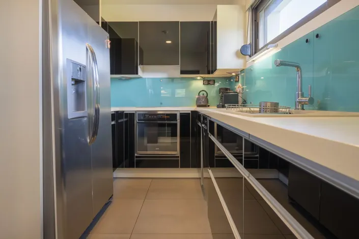 Image No.26-7 Bed House for sale