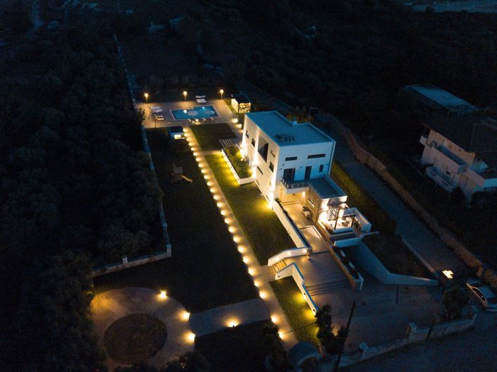 Image No.37-7 Bed House for sale