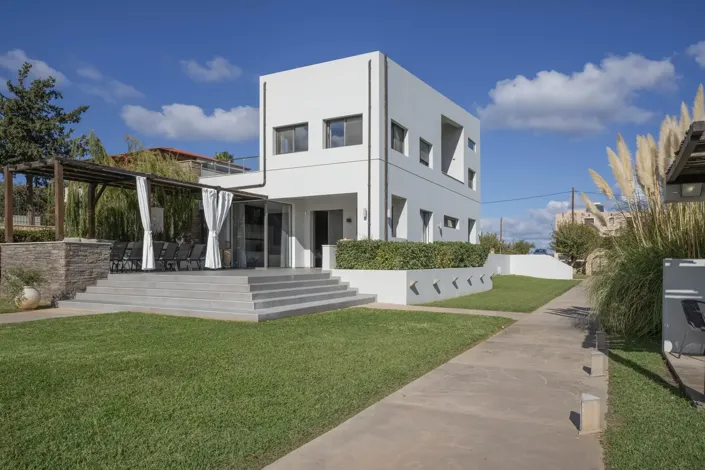 Image No.44-7 Bed House for sale