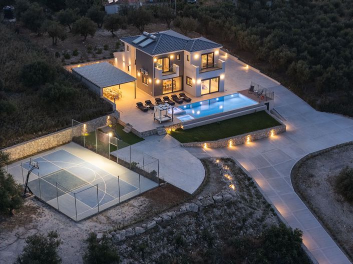 Image No.2-5 Bed House for sale