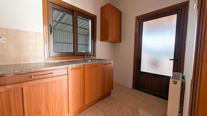 Image No.17-Propriété de 4 chambres à vendre à Nicosie