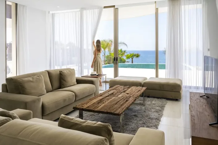 Image No.10-5 Bed House for sale