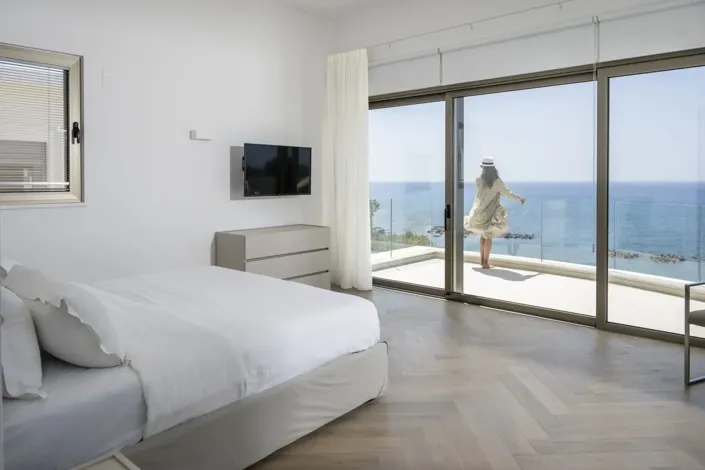 Image No.25-5 Bed House for sale