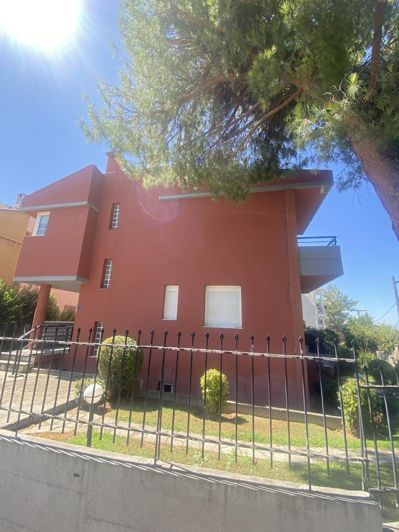 Image No.5-3 Bed House for sale