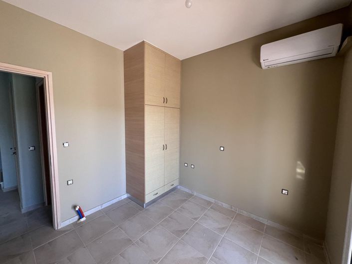 Image No.16-3 Bed House for sale