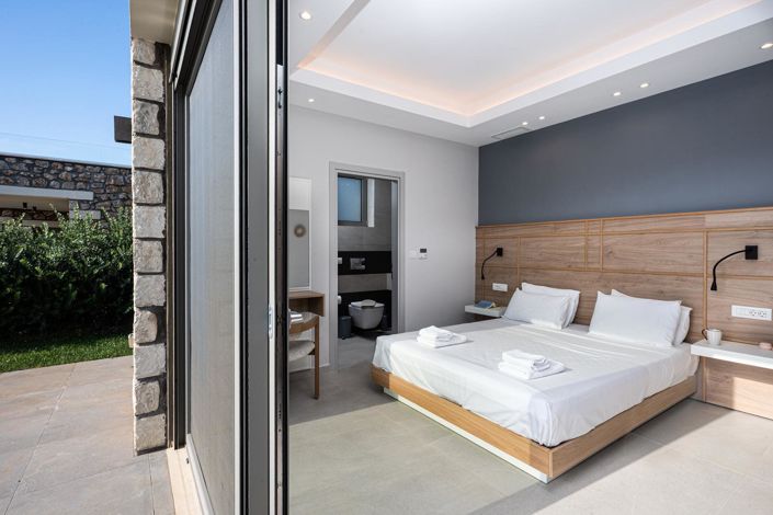 Image No.4-2 Bed House for sale