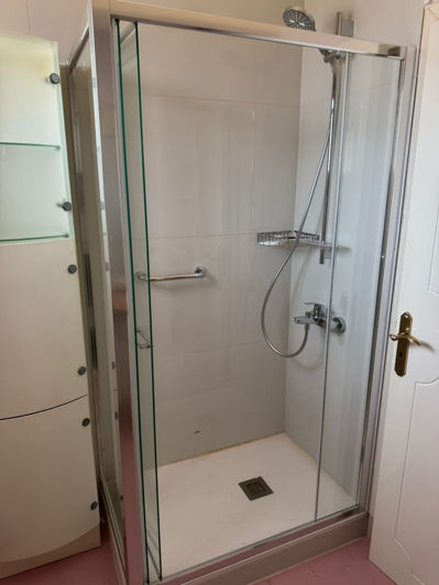 Image No.15-5 Bed Property for sale