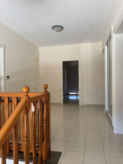 Image No.24-5 Bed Property for sale