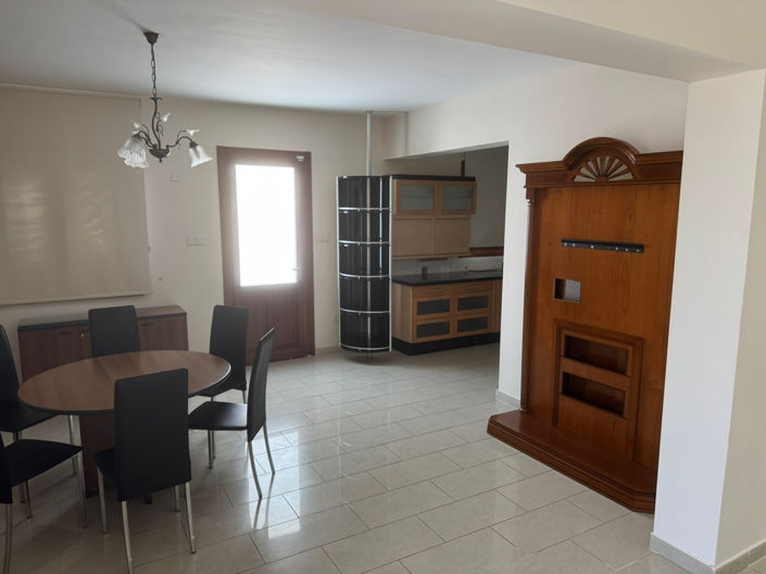 Image No.31-5 Bed Property for sale