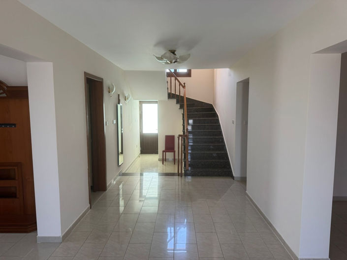 Image No.33-5 Bed Property for sale