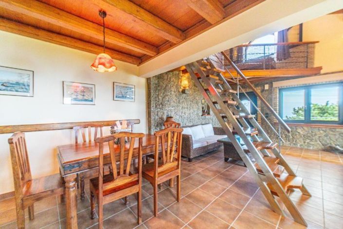 Image No.21-4 Bed House for sale