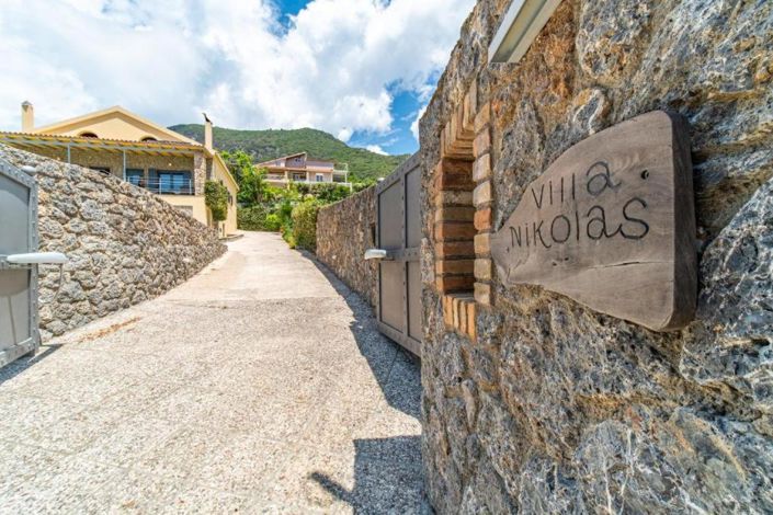 Image No.6-4 Bed House for sale