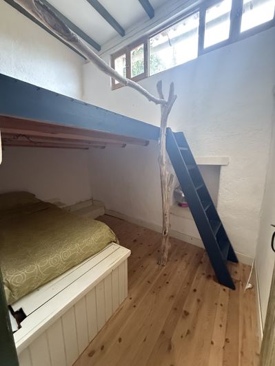 Image No.5-2 Bed House for sale