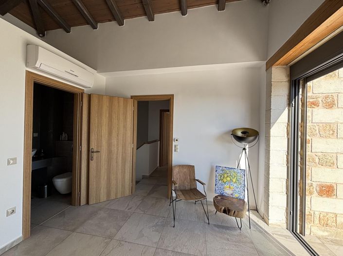 Image No.21-3 Bed House for sale