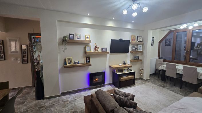 Image No.31-9 Bed Property for sale