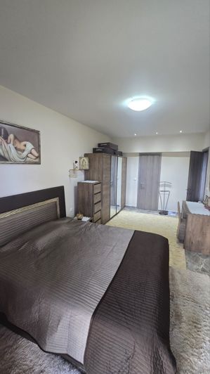 Image No.35-9 Bed Property for sale