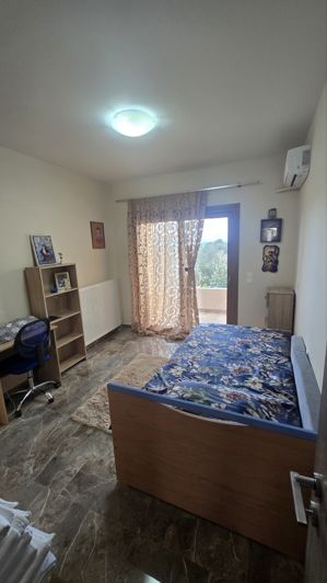 Image No.36-9 Bed Property for sale