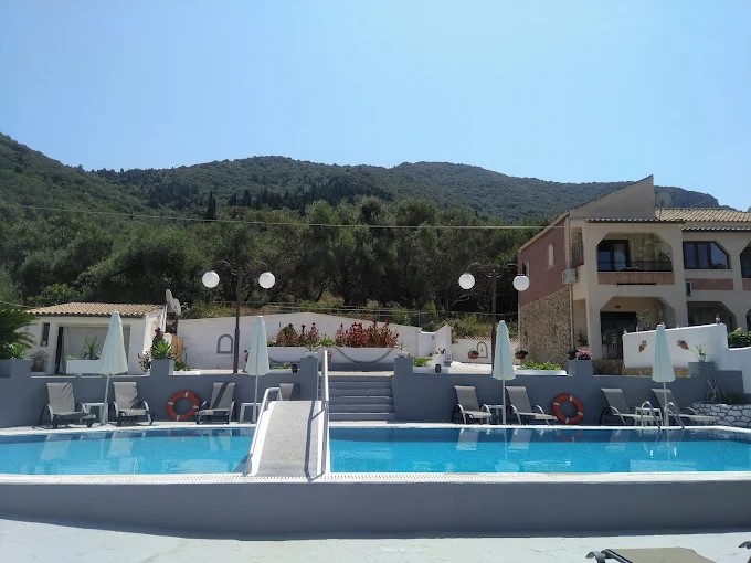 Image No.39-9 Bed Property for sale