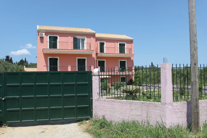 Image No.22-6 Bed Apartment for sale