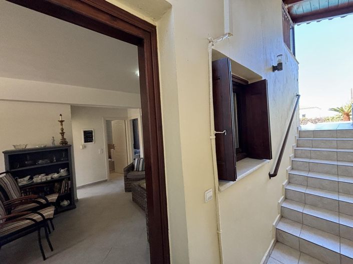 Image No.21-4 Bed House for sale