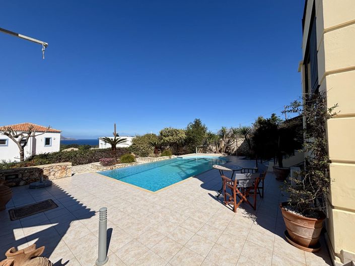 Image No.22-4 Bed House for sale
