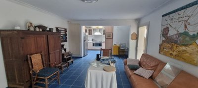 img-304e093657b9c214628c6fc4415d0a95-v